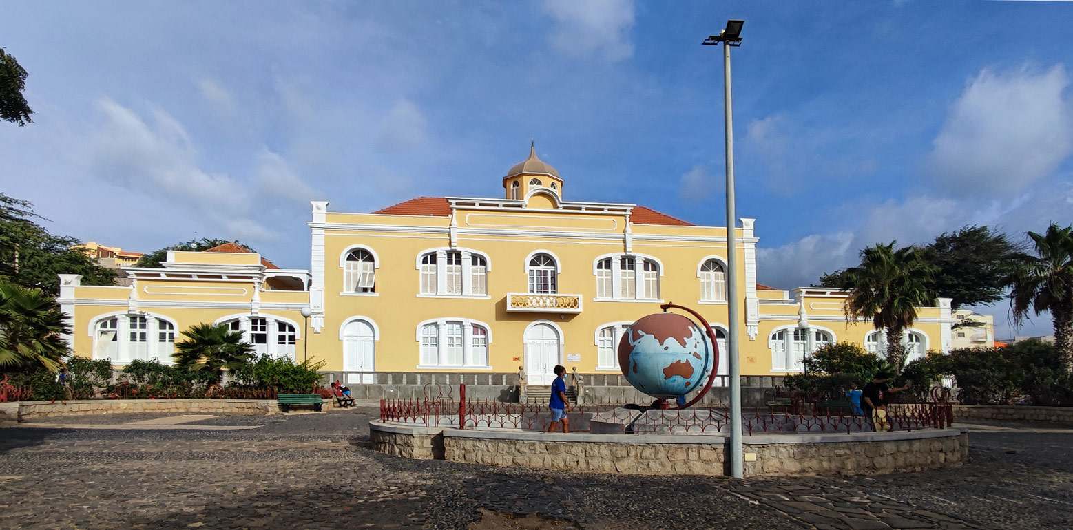 pracinha do Liceu Velho — Mindelo, São Vicente